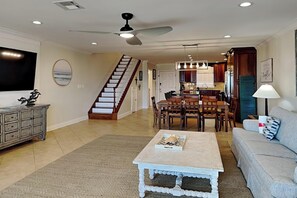 Living Room - Smart TV