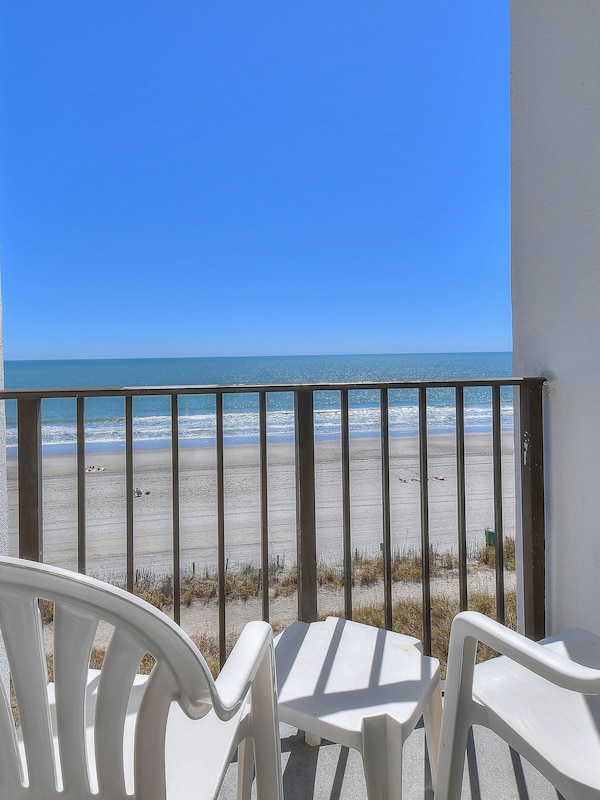 Have your morning coffee while enjoying the gorgeous ocean views.