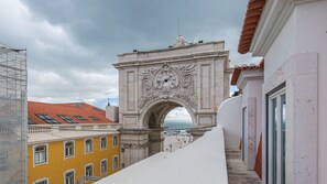 Lovely landscape, seen from the balcony, of a historic, architectural and portuguese landmark #airbnb #view #lisbon #portugal #pt #downtown