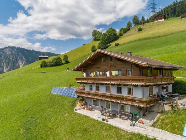 Extérieur maison de vacances [été]