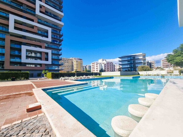 Apartment pool Praia Rocha Tower Sunset