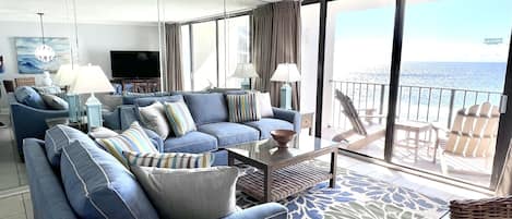 Fantastic Ocean and Lagoon Pool Views from Living Room