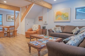 Open concept Living room and dining room