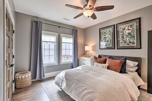 Queen bedroom