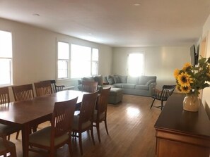 LIVING ROOM.DINING ROOM 1 (2)