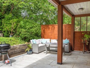 Terrace | Quarry Lodge, Maidstone