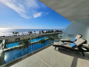 Oceanview Luxury Condo at Peninsula Mazatlán (2026)