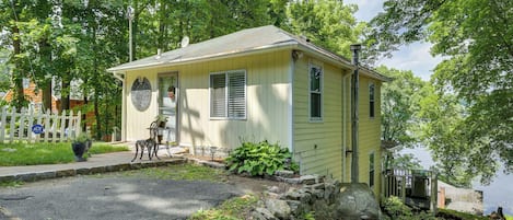 Danbury Vacation Rental | 2BR | 1BA | Stairs Required | 973 Sq Ft