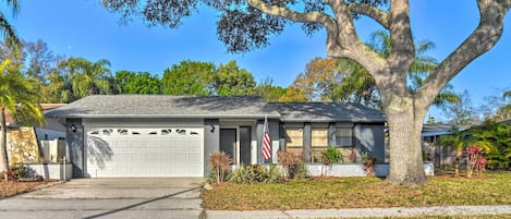 Seminole Vacation Rental | 3BR | 2BA | 1 Step Required | 1,864 Sq Ft