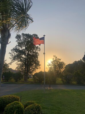 SUNRISE OUT THE FRONT DOOR