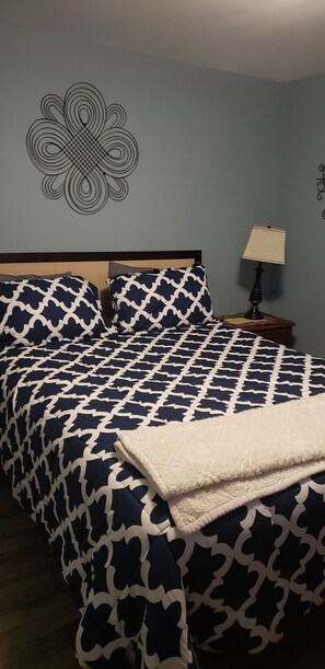1st bedroom queen-sized bed