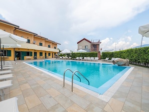 Schwimmbad des Ferienhauses
