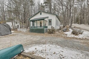 Property Exterior | Driveway Parking (4 Vehicles)