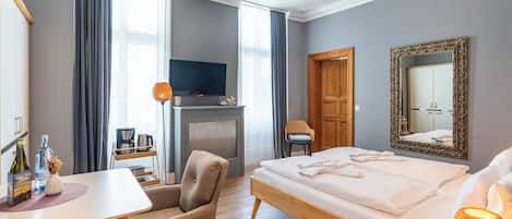 Kleines Zimmer mit allem was man braucht