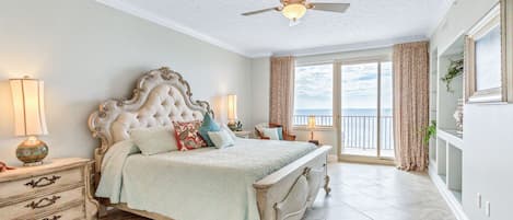 Gulf front master bedroom.