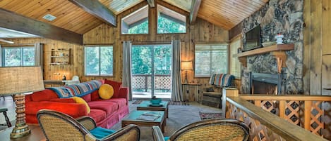 Crestline Vacation Rental Cabin | 3BR | 2.5BA | Stairs Required
