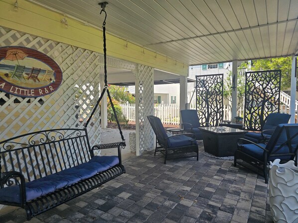 outside sitting area