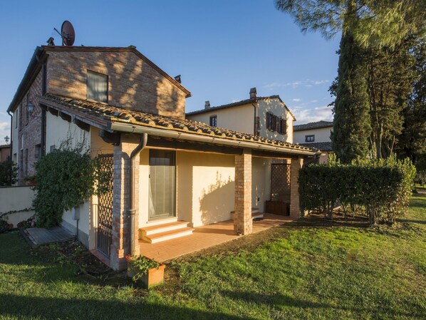 Extérieur maison de vacances [été]