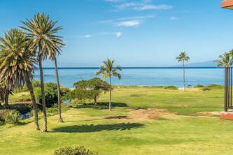 Ocean View Kauhale Makai 308: 1BR/1BA, Private Lanai, Pools, Location!