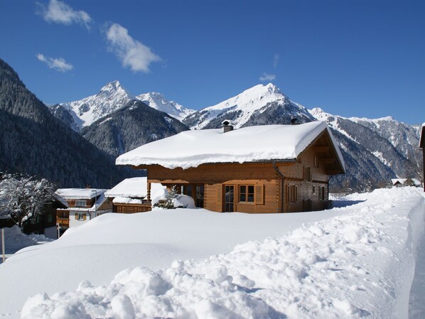 Holiday Home Exterior [winter]