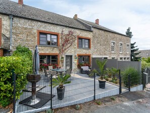 Außenseite Ferienhaus [Sommer]