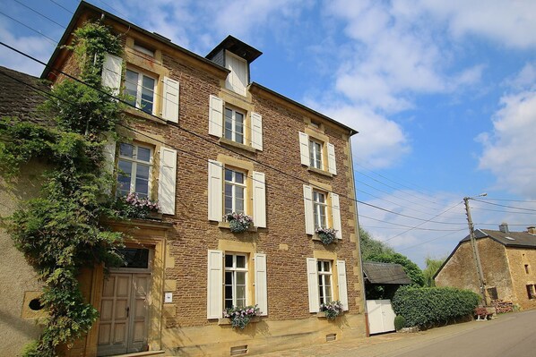 Holiday Home Exterior [summer]