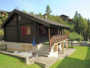 Holiday Home Exterior [summer]