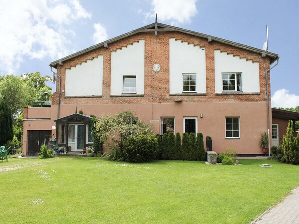 Holiday Home Exterior [summer]