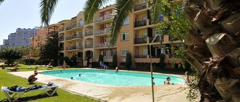 Holiday Home Swimming Pool