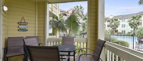 Dawn 916-Hook, Wine & Sinker - If you've been on the lookout for the perfect vacation rental, your search is over. Book this lovely condo today to experience the vacation of a lifetime!