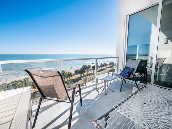 Treat Yourself - You work hard all year, don't settle for mediocrity! Treat you and your family to a vacation worth remembering at Diamond Beach 608-Blue Lagoon.