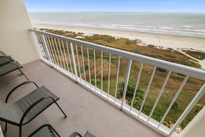 Treat Yourself - You work hard all year, don't settle for mediocrity! Treat you and your family to a vacation worth remembering at Galvestonian 1002-Beachfront Getaway.