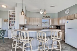 Coffee Anyone? - Pull up a stool to the breakfast bar and drink a morning cup of joe. It’s a great place to plan your day’s activities, gather your wits, and get ready for more quality time!