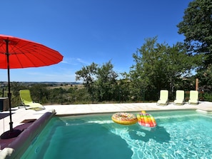 Piscine maison de vacances