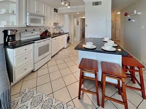 Full Kitchen with Breakfast Bar