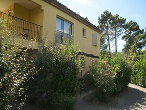 Extérieur maison de vacances [été]