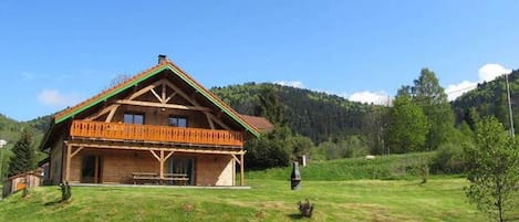 Extérieur maison de vacances [été]