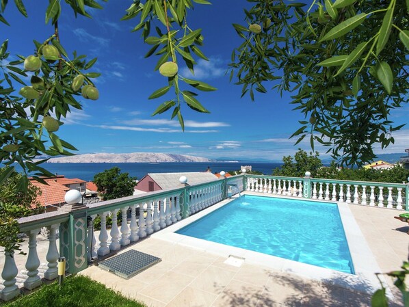 Piscine maison de vacances