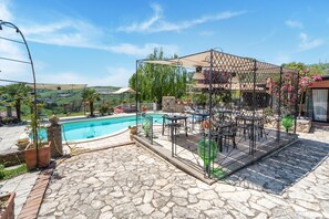 Holiday Home Swimming Pool