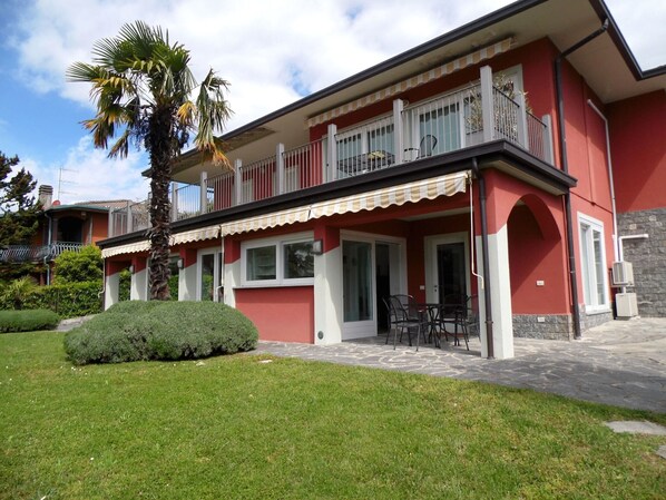 Extérieur maison de vacances [été]