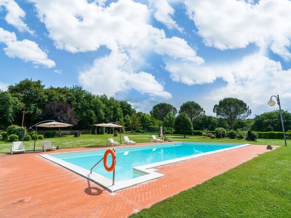 Piscine maison de vacances