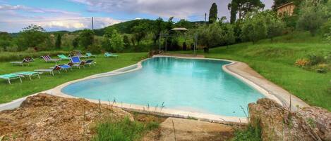 Schwimmbad des Ferienhauses