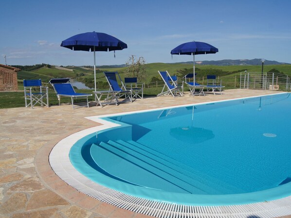 Piscine maison de vacances