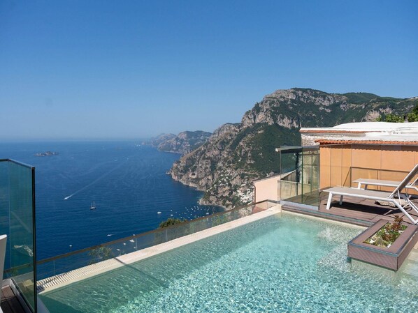 Holiday Home Swimming Pool