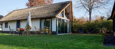 Außenseite Ferienhaus [Sommer]