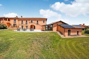Außenseite Ferienhaus [Sommer]