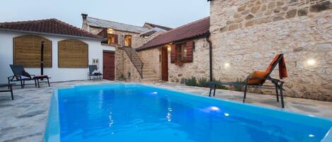 Piscine maison de vacances
