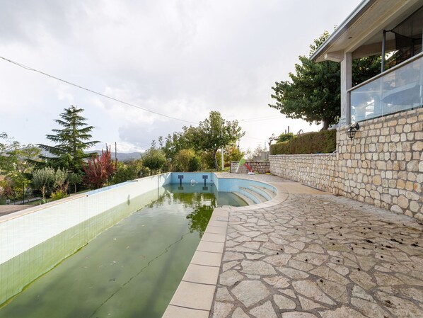 Holiday Home Swimming Pool