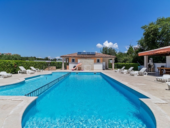 Holiday Home Swimming Pool