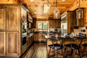 Fully stocked kitchen with everything you could need!